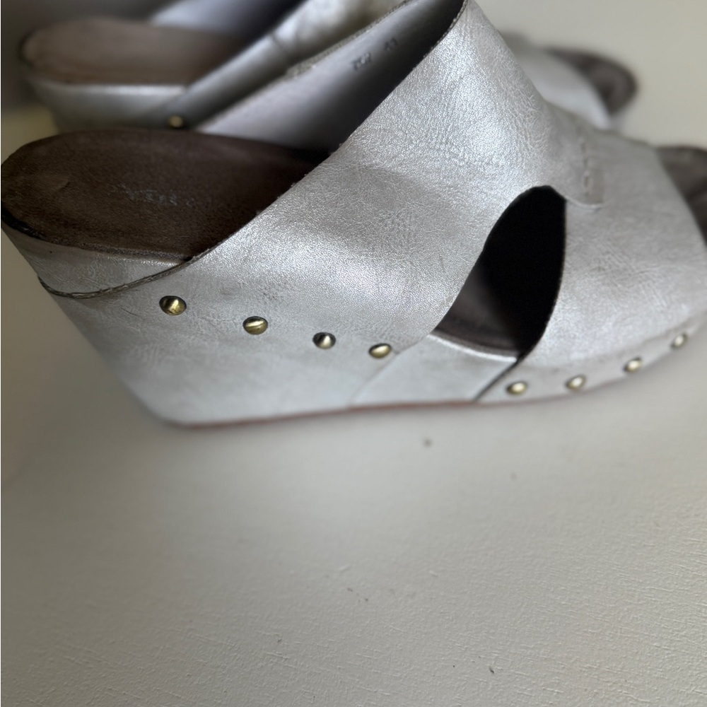 Antelope Silver Studded Mules women’s size 41/10 - Picture 3 of 11